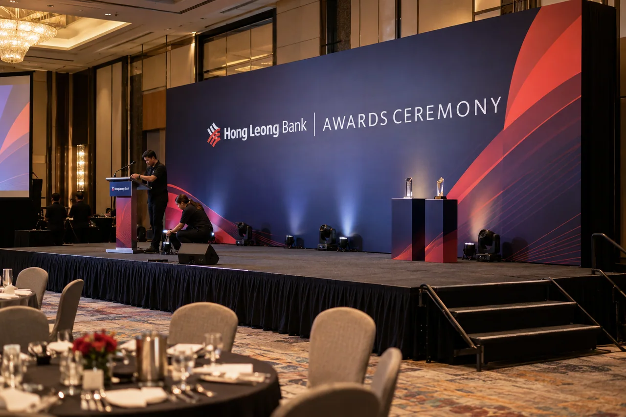 Hong Leong Bank awards ceremony design reference with corporate recognition stage and award plinths