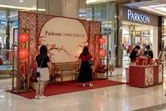 Parkson mall cny campaign design reference with department-store cny customer portrait island
